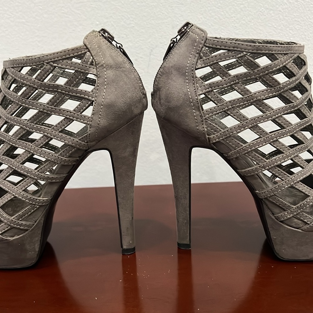 G by Guess GG-CHENTEL2 Gray Fabric Size 7 - Picture 13 of 13